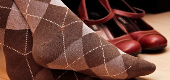Sombra 5. La Sombra del zapato rojo para trabajar y la venta